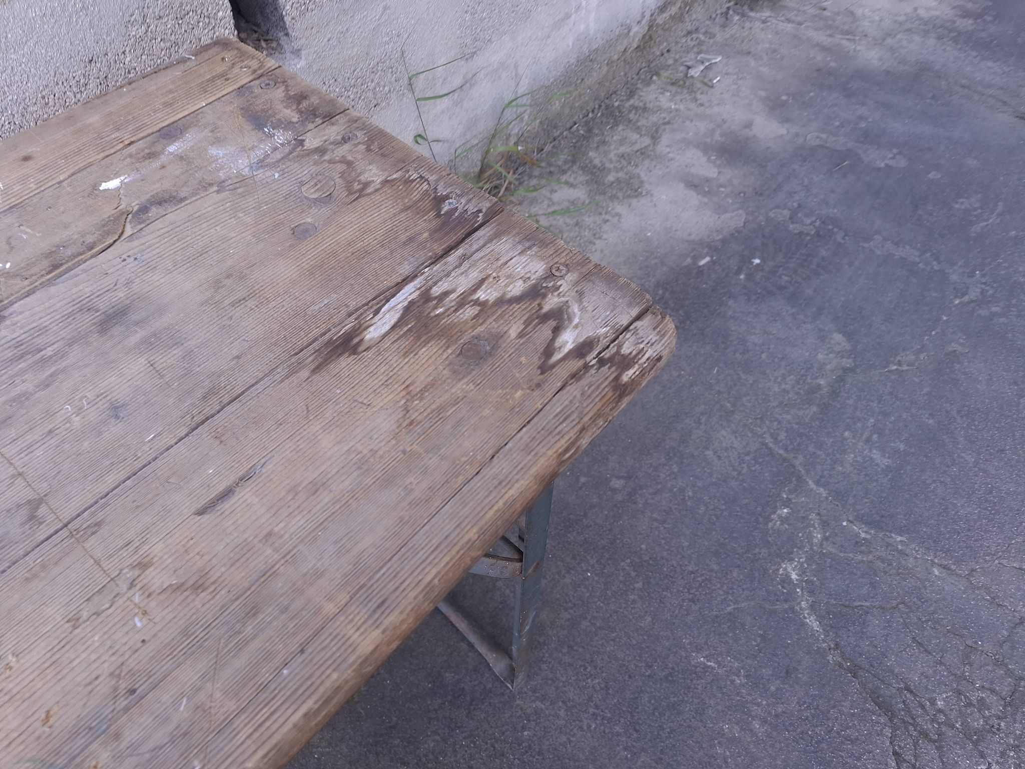 FOLDING BREWER'S TABLE