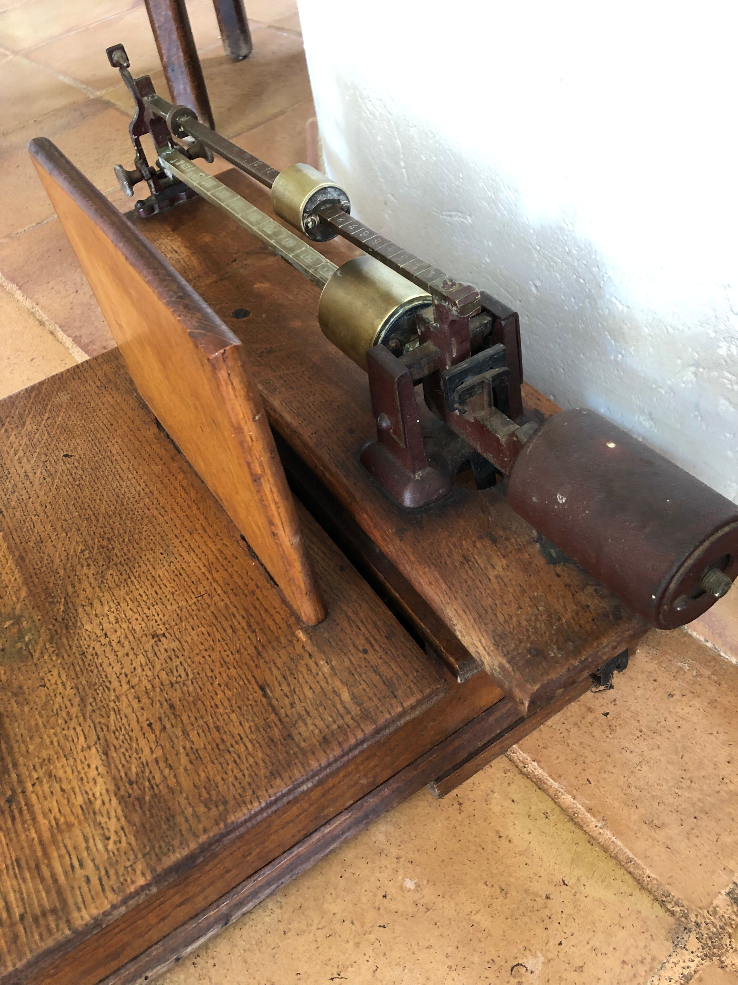 Ancienne Balance de Docteur – 1930-1940 – Le Repaire des antiquites