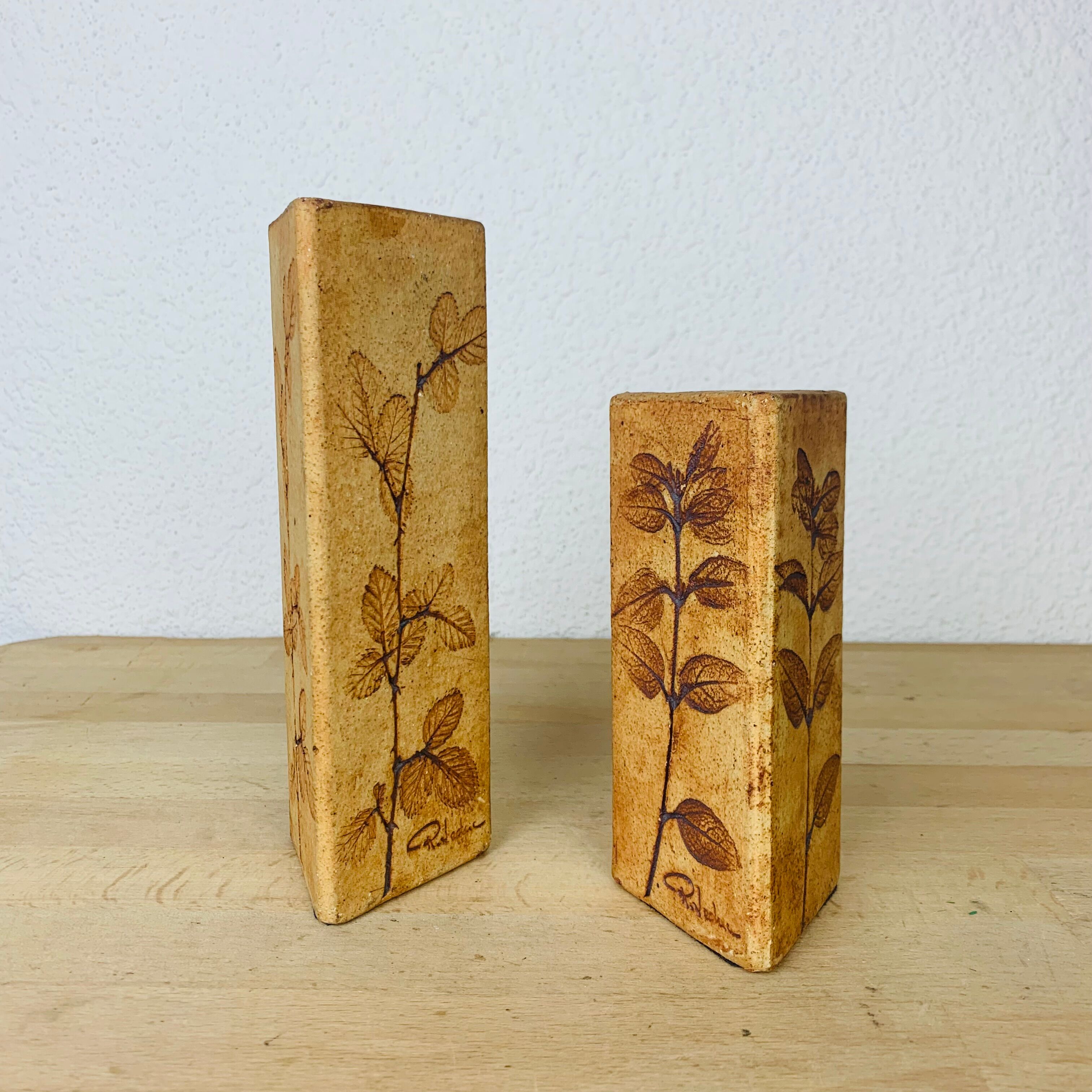 Pair of herbarium vases by Raymonde Leduc in Vallauris, triangle
