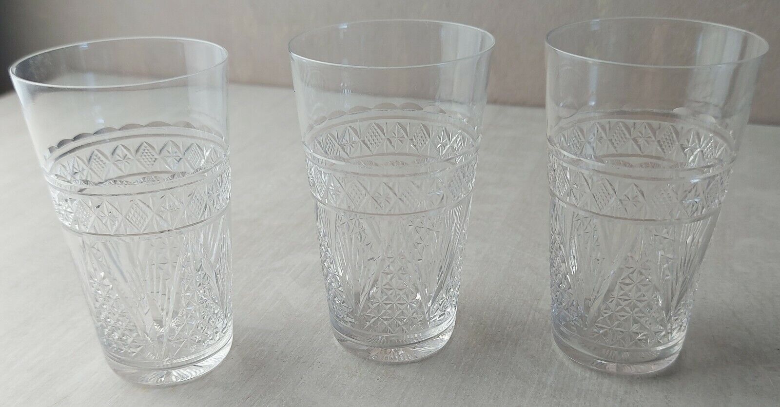 Set of 3 fine glasses, cut crystal, from Baccarat / Saint Louis