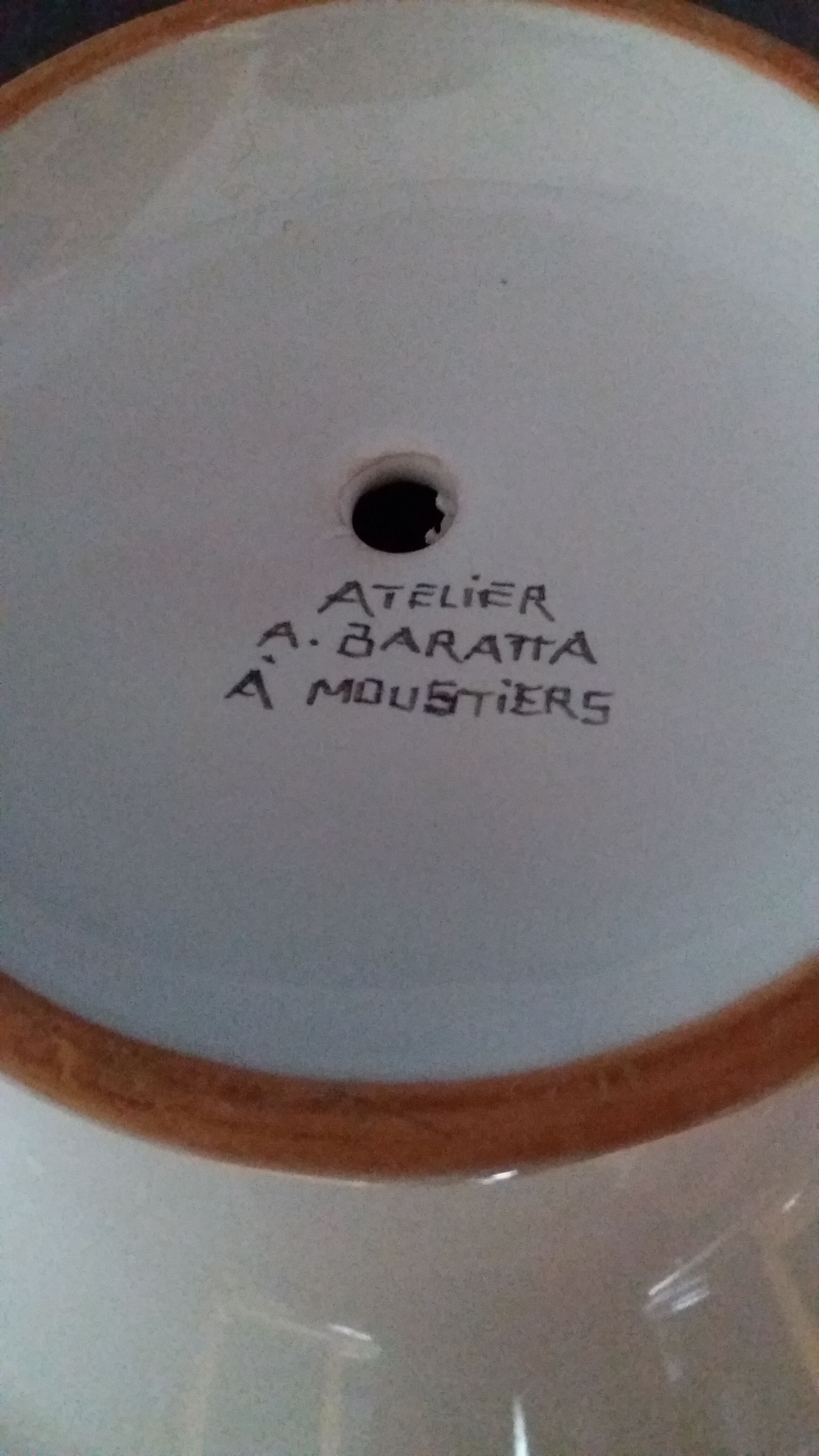 White display from the workshop in Moustiers