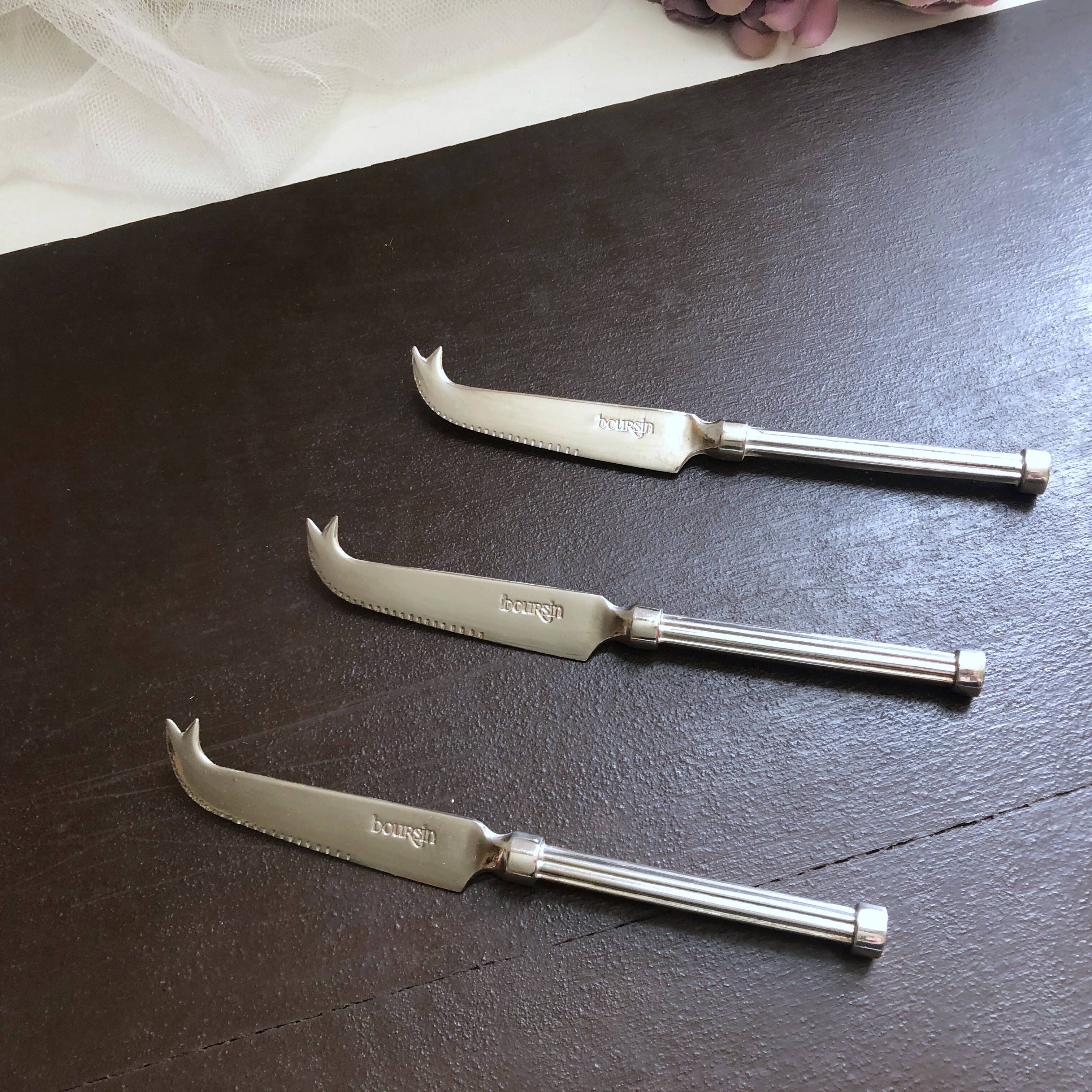 Lot de 3 petits couteaux à fromage métal argenté