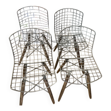 Série de 4 chaises Wire vintage en métal et bois