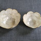 2 coupelles forme fleur en nacre et laiton, années 70-80
