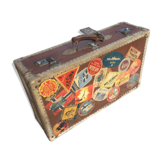 Year 20, 30 offers a very beautiful stickers suitcase