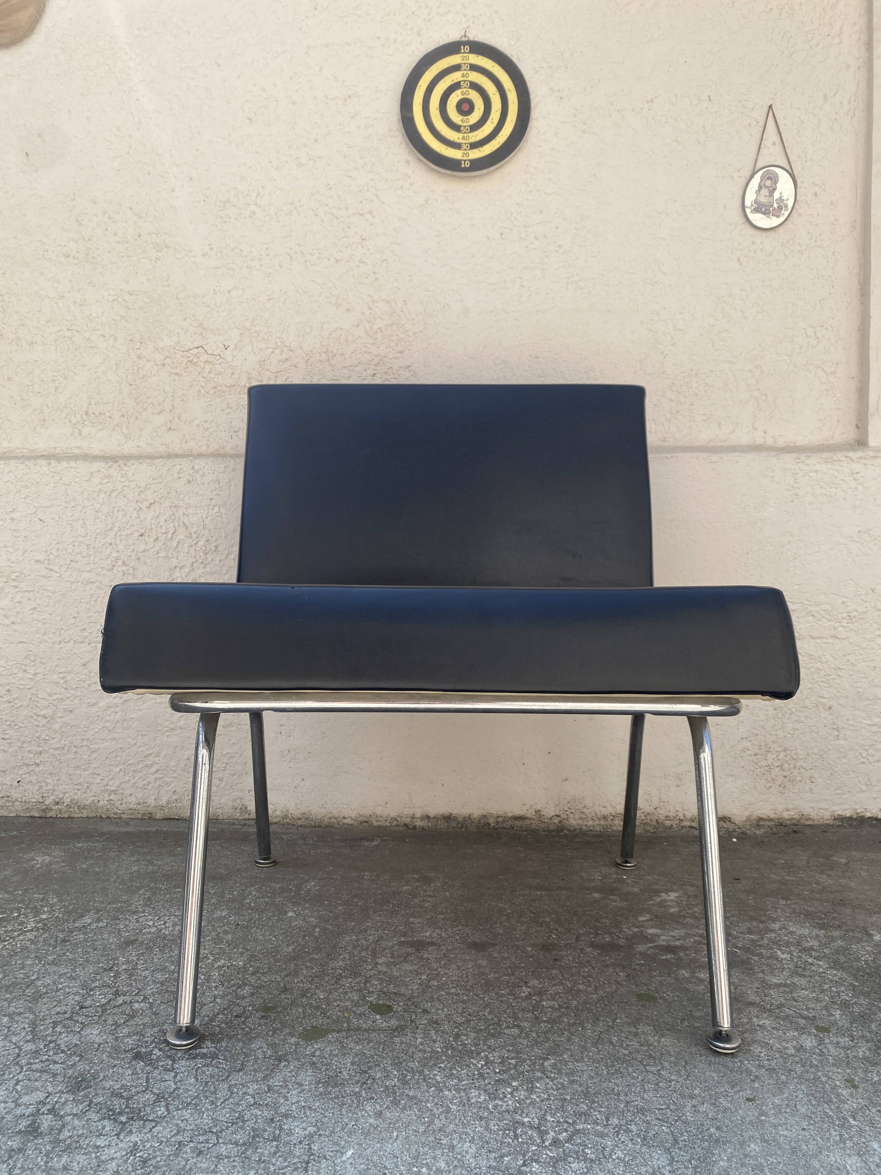 Knoll model 31 armchair