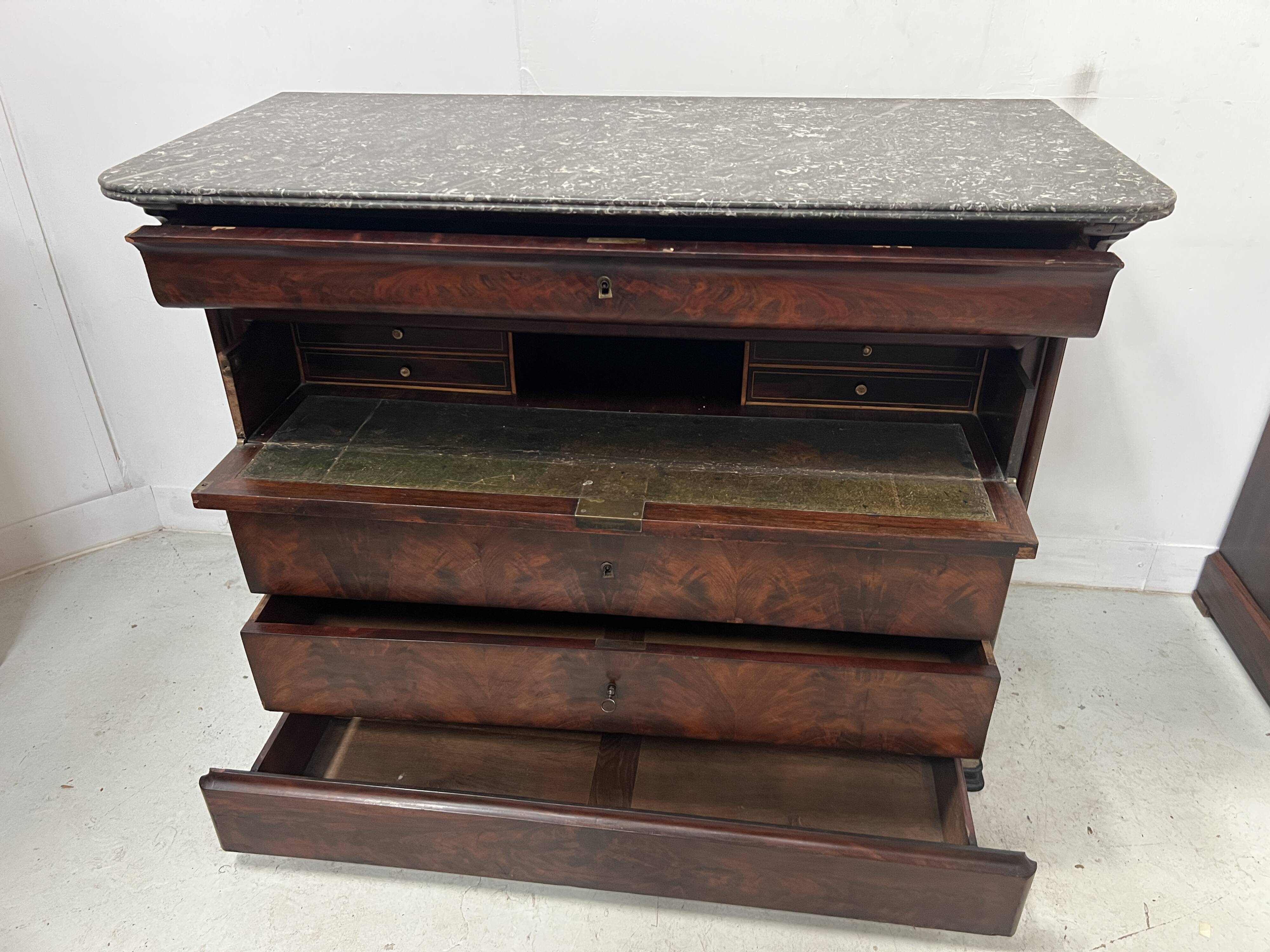 Commode secrétaire Louis Philippe en acajou XIX siècle