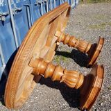 Oval dining table in solid teak