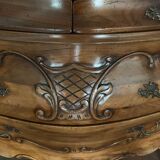 Walnut tomb chest of drawers