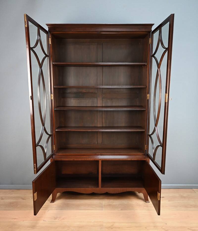 Mahogany Display Cabinet, England - Early 20th Century