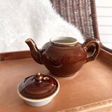 PORCELAIN TEAPOT