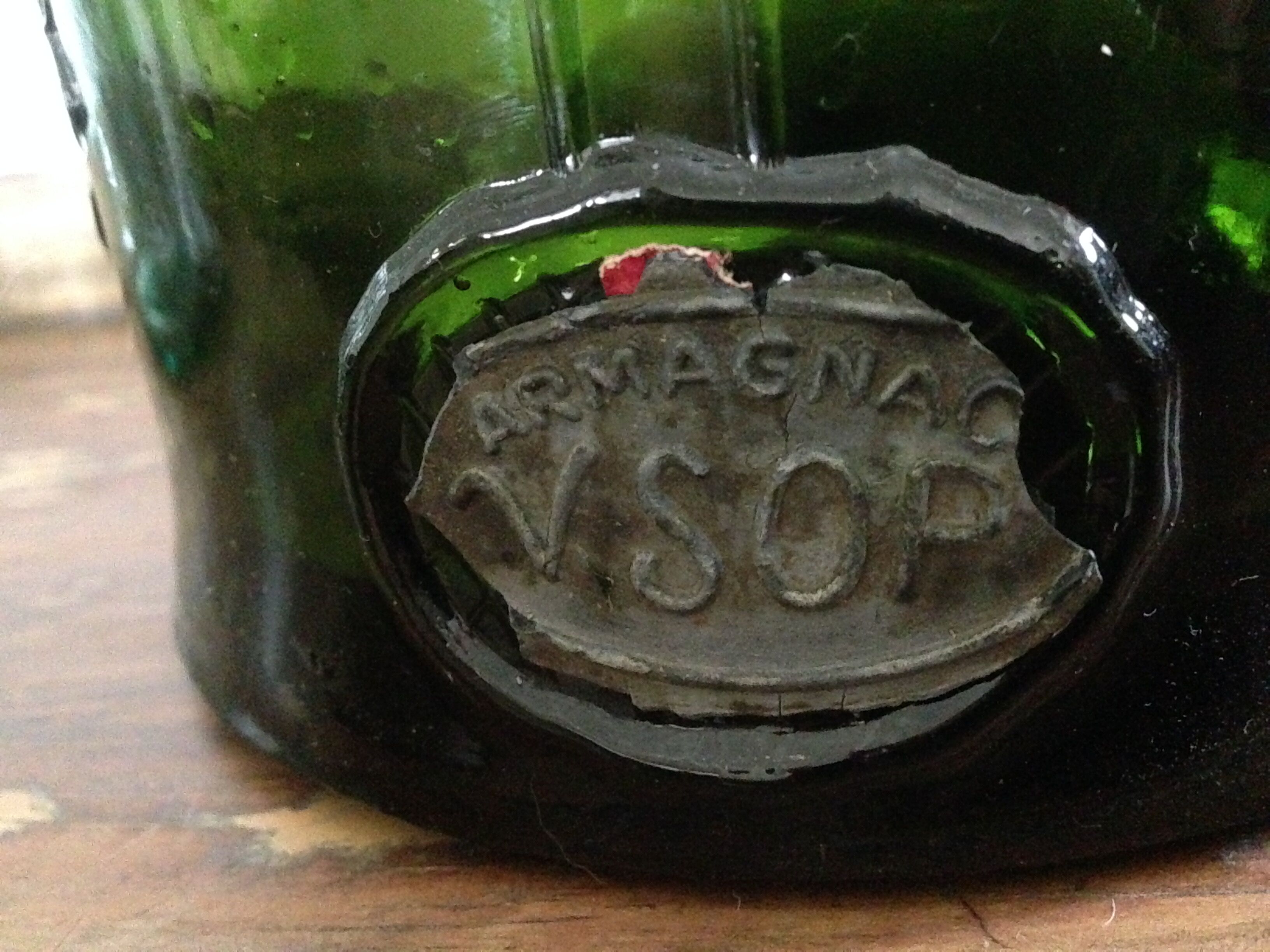 Bottle "world exhibition 1937"
