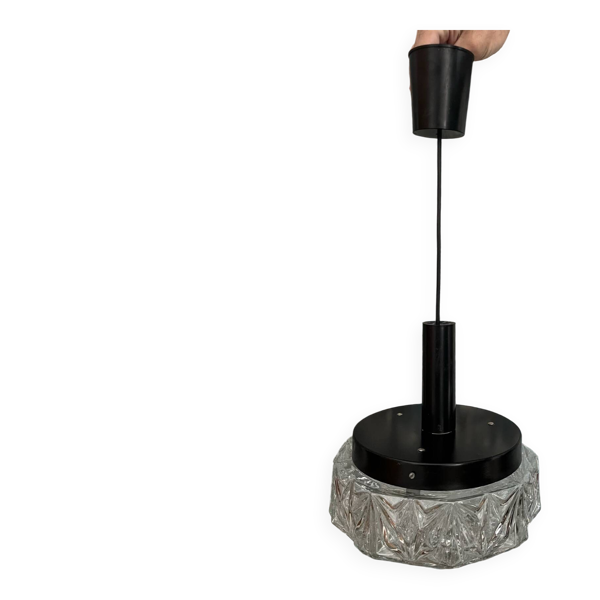 Suspension vintage vintage en verre moulé ciselé et métal noir — Année