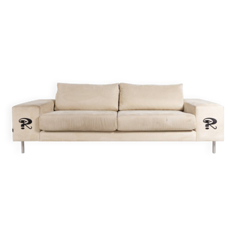 ‘Raun Home’ unique sofa for Robbie Williams