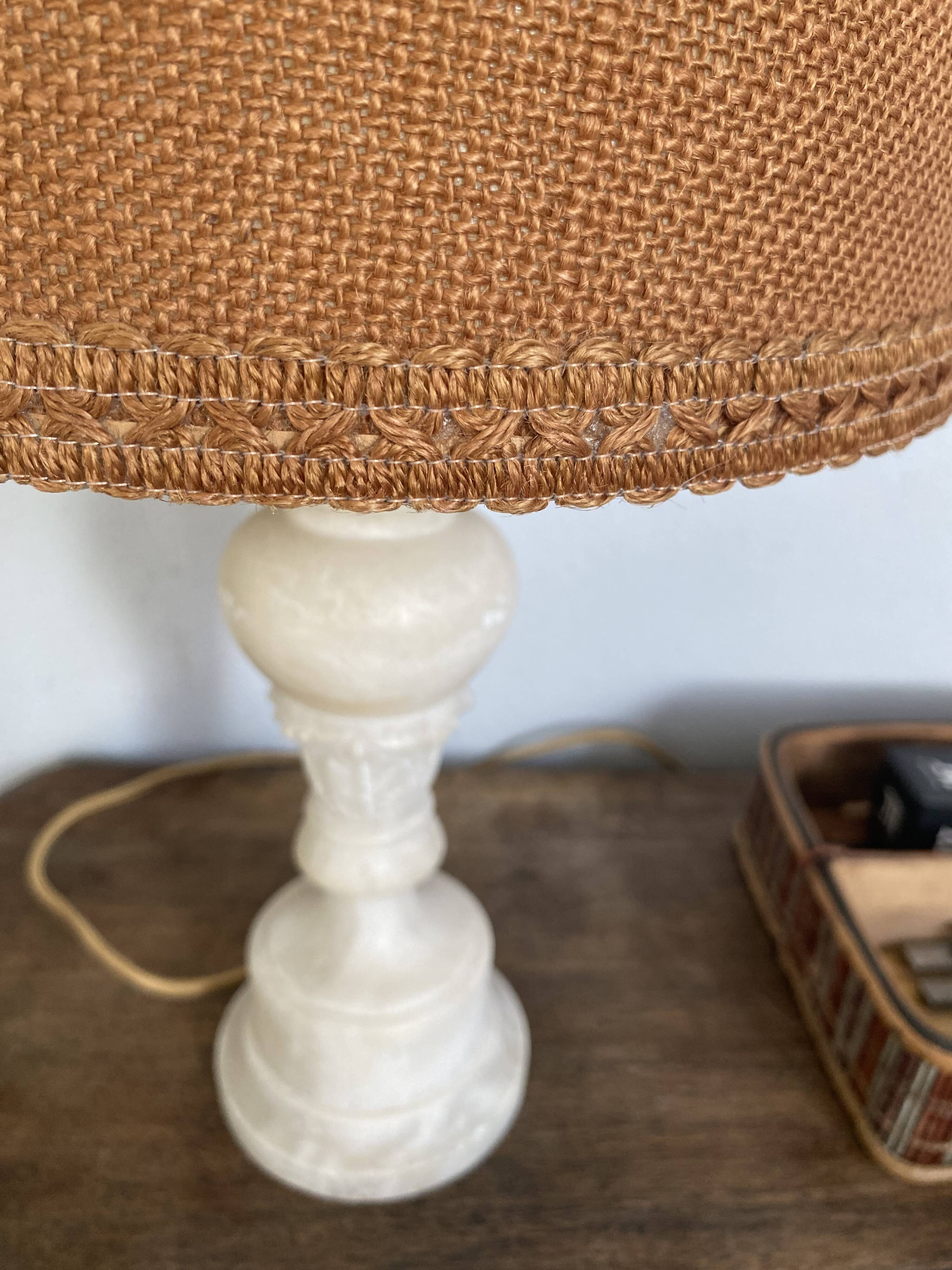 Alabaster lamp, 2m fabric cable, braided jute lampshade