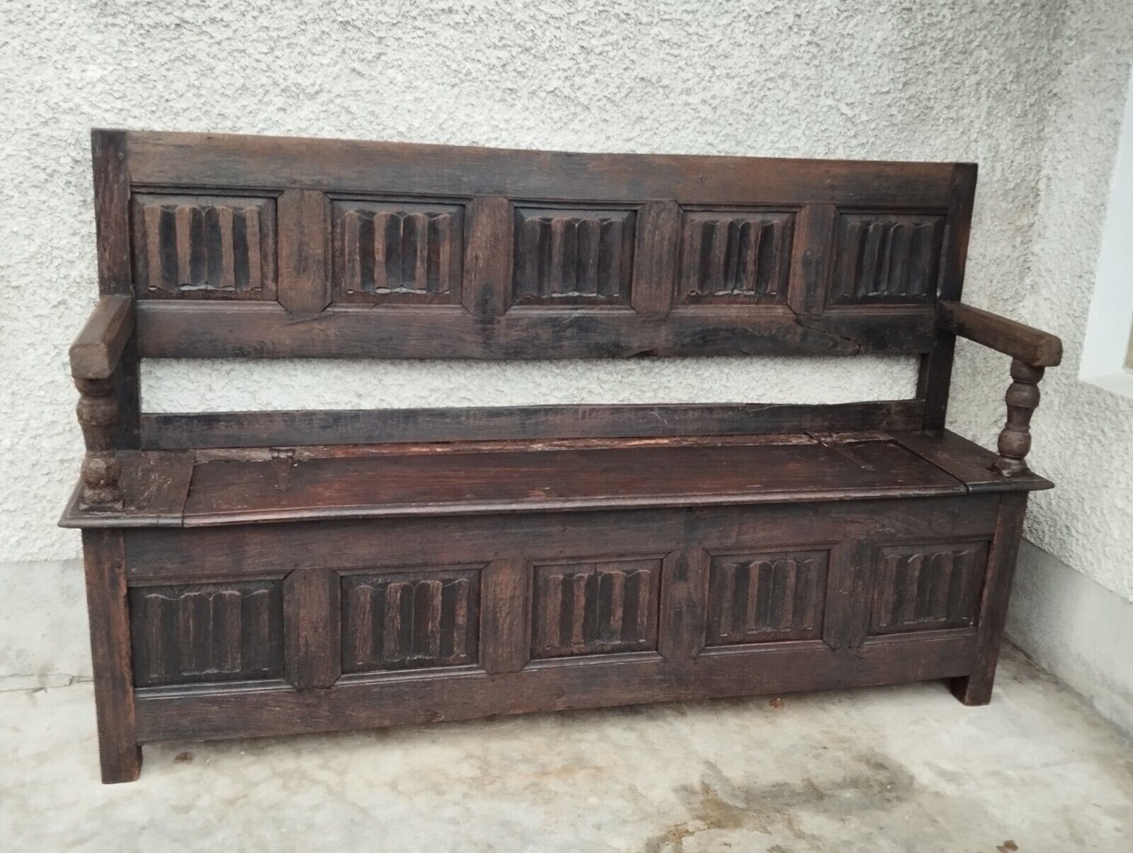 Gothic oak chest bench