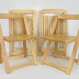 Set of 4 Vintage folding chairs in light wood