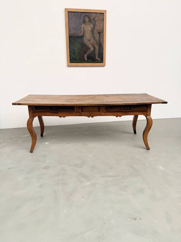 Table, drapière en noyer, XIXème s.