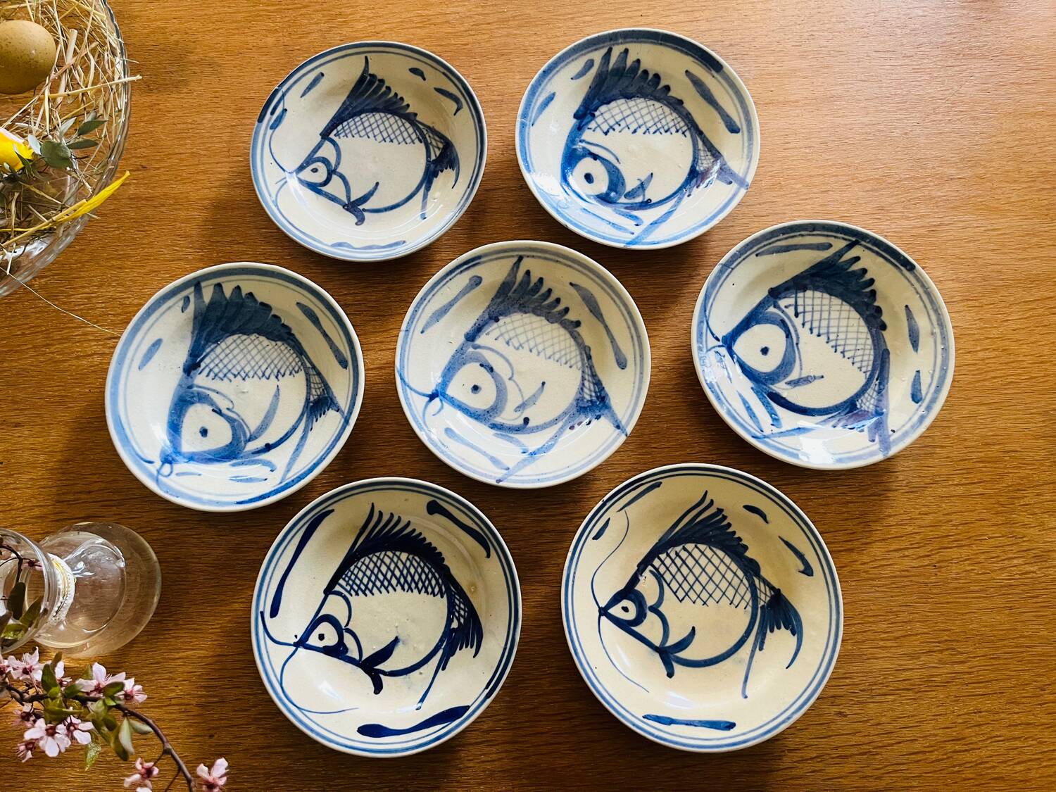 Earthenware plates with carp pattern