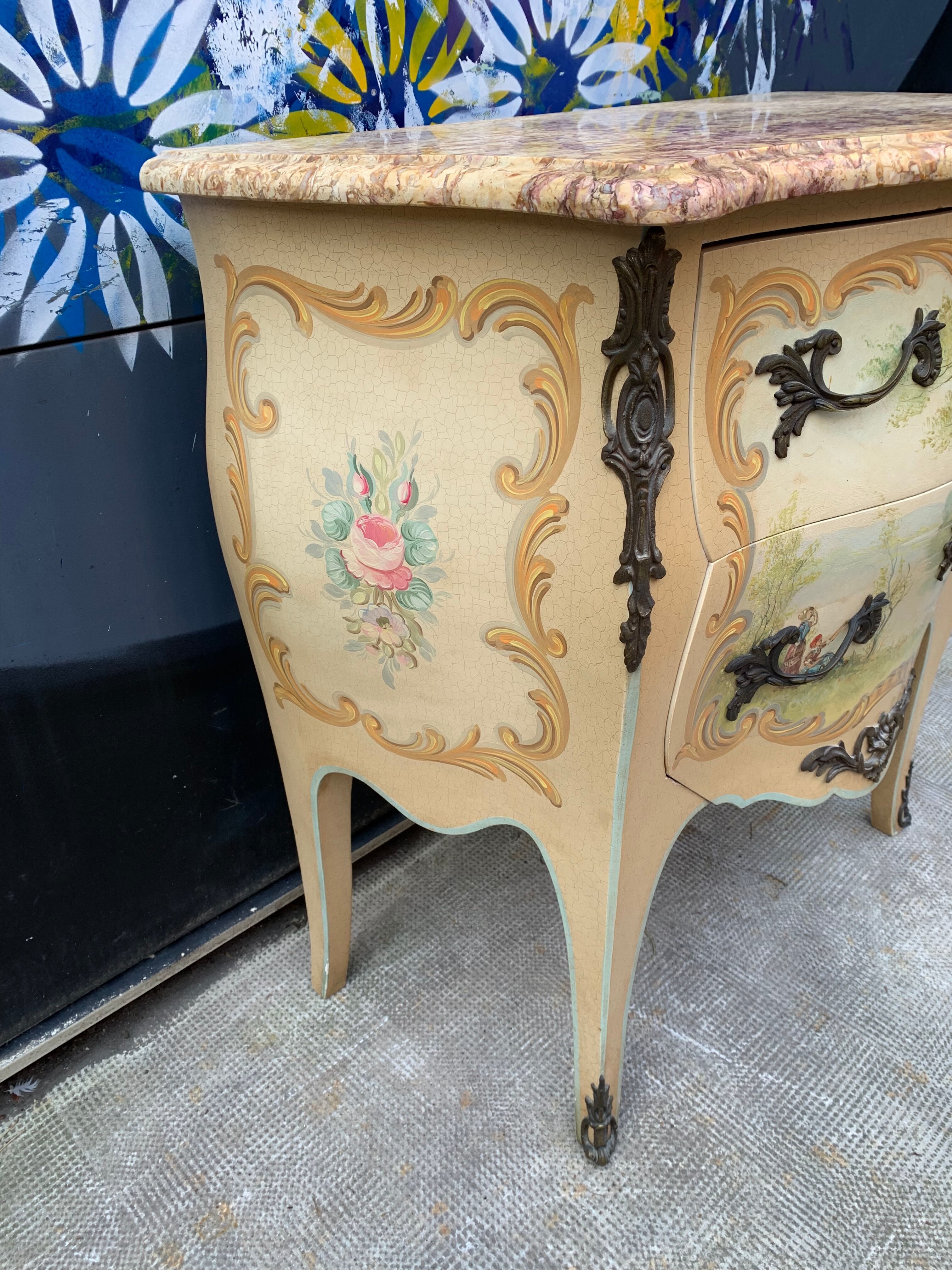 Chest of drawers Louis XV style painted woodwork