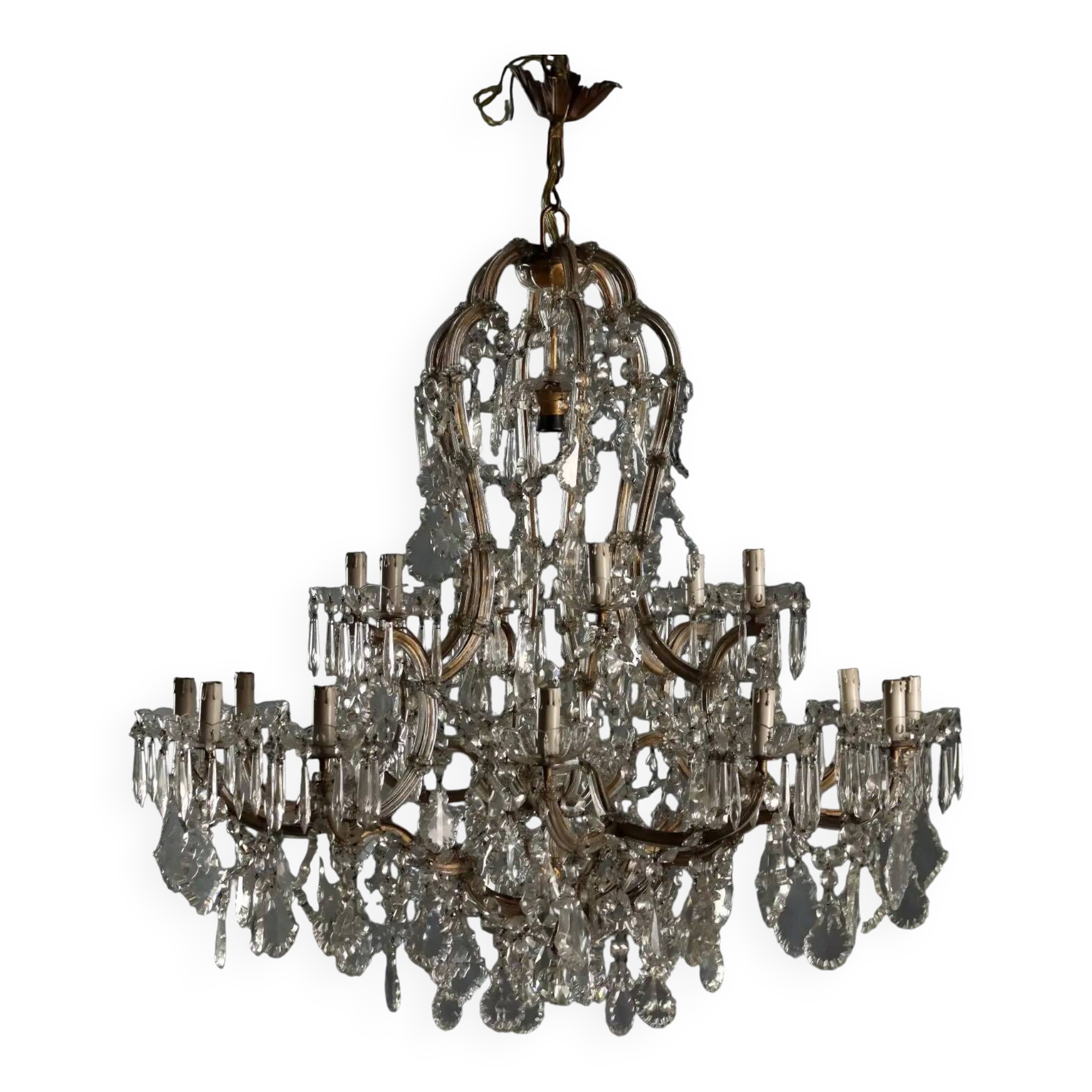 Antique Maria Theresa chandelier with 18 lights in glass, Italy, 19th century.