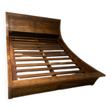 Lit et tables de chevet