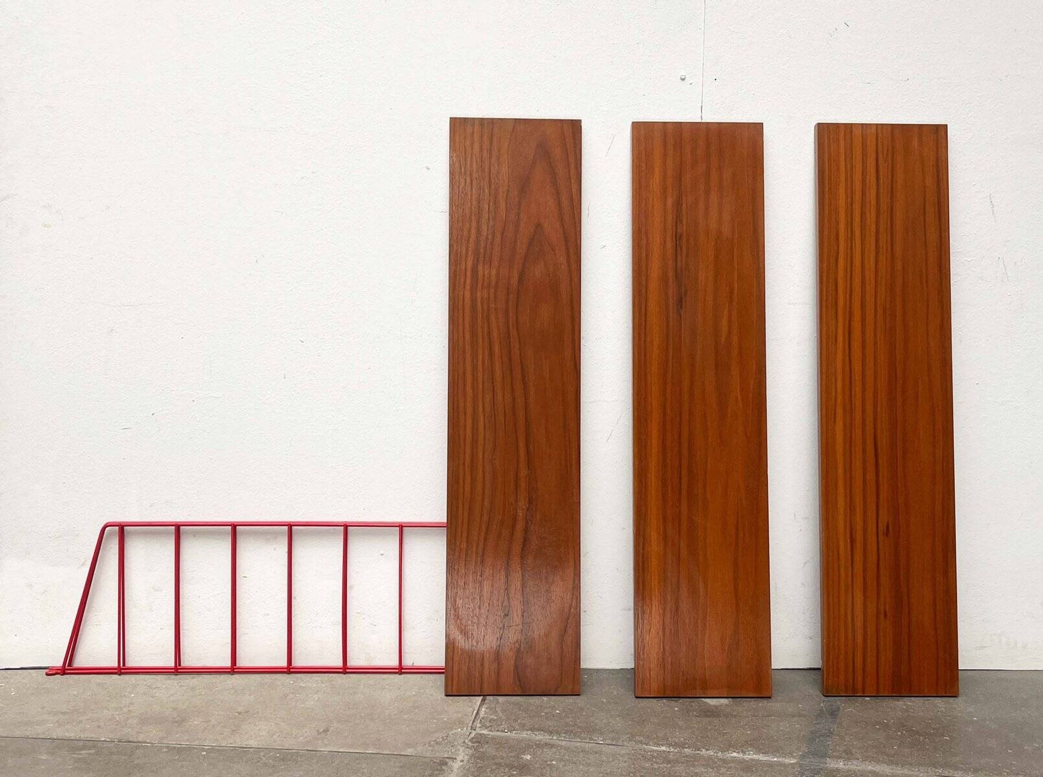 Étagère Teck Style Cordon Rouge Moderne Milieu du Siècle, Années 1960