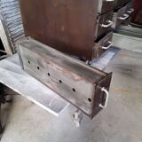 Meuble de métiers en métal