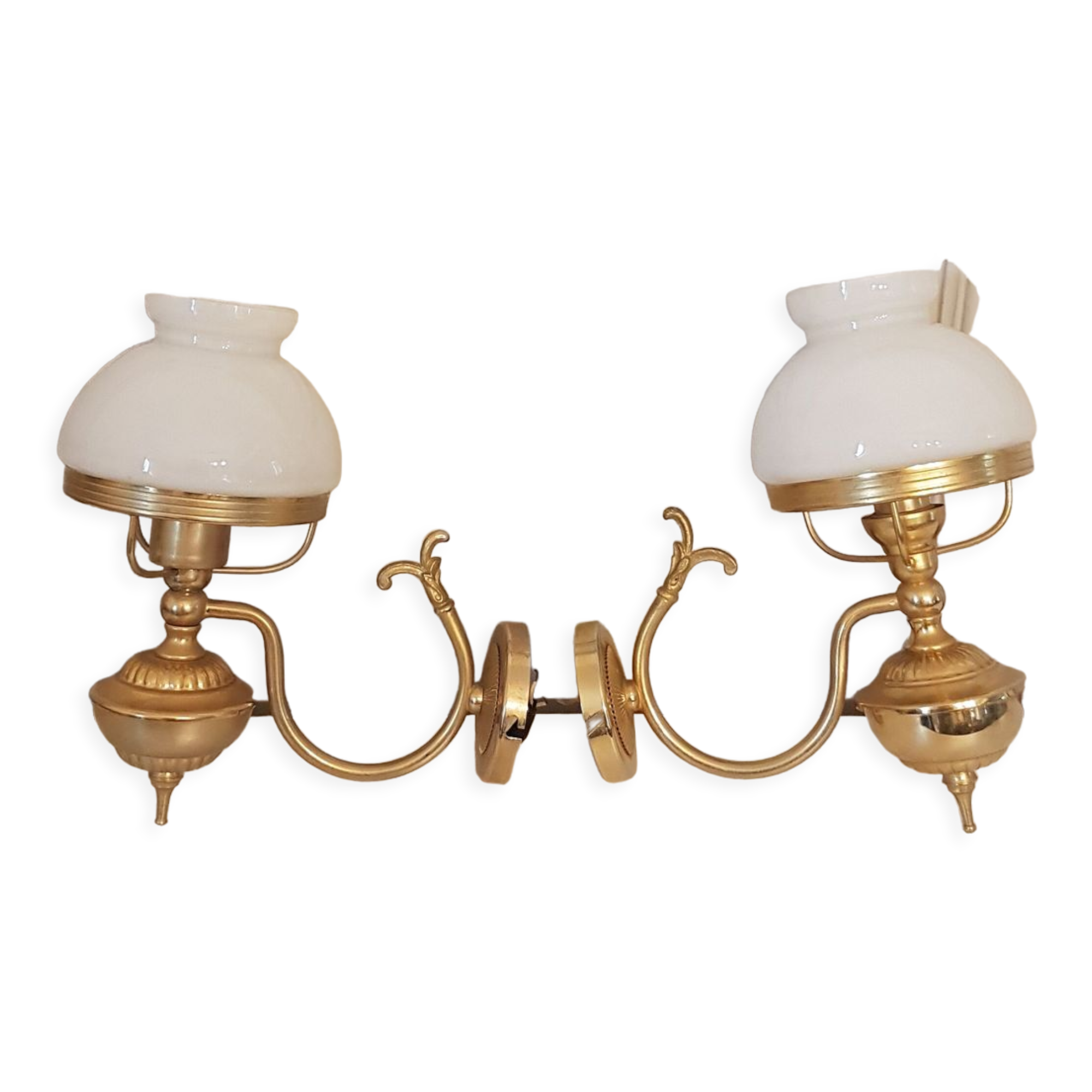 Pair of wall sconces