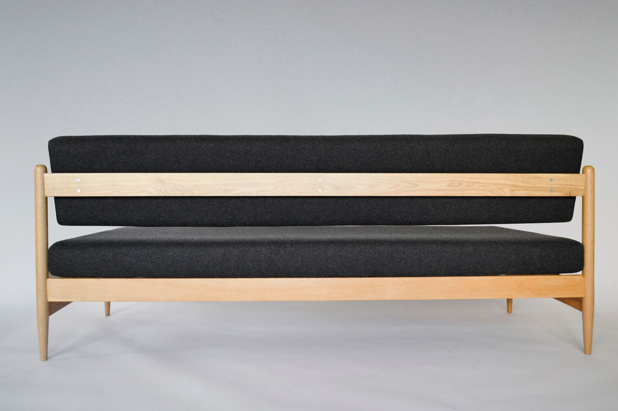 Divan Ąžuolas by Valerija EMA Cukermanienė for Vilniaus Baldų Kombinatas, 1964