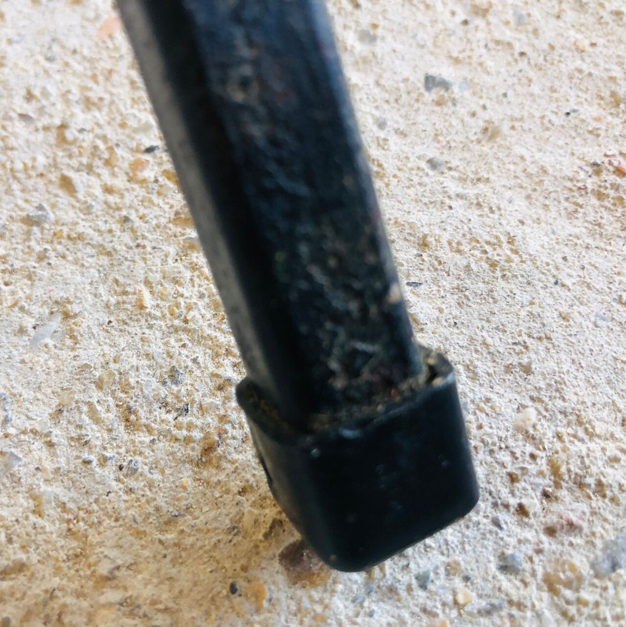 Wall system has 6 Scandinavian modular shelves