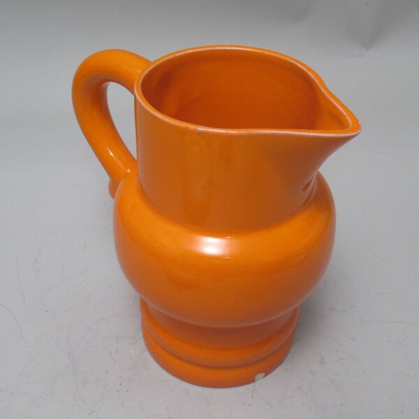 Pichet orange St Clément années 60