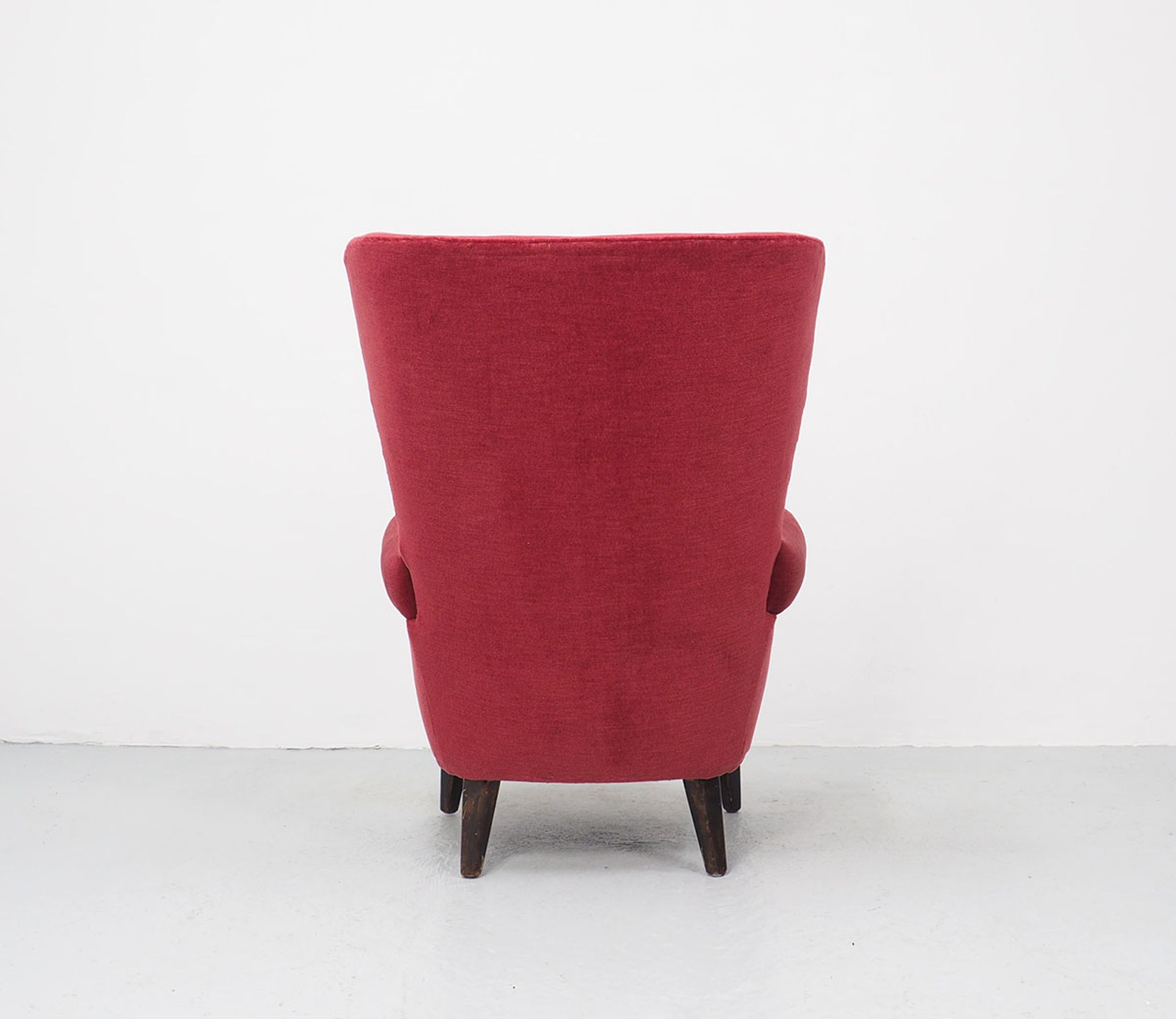 Artifort velvet red lounge chair by Theo Ruth, 1950's