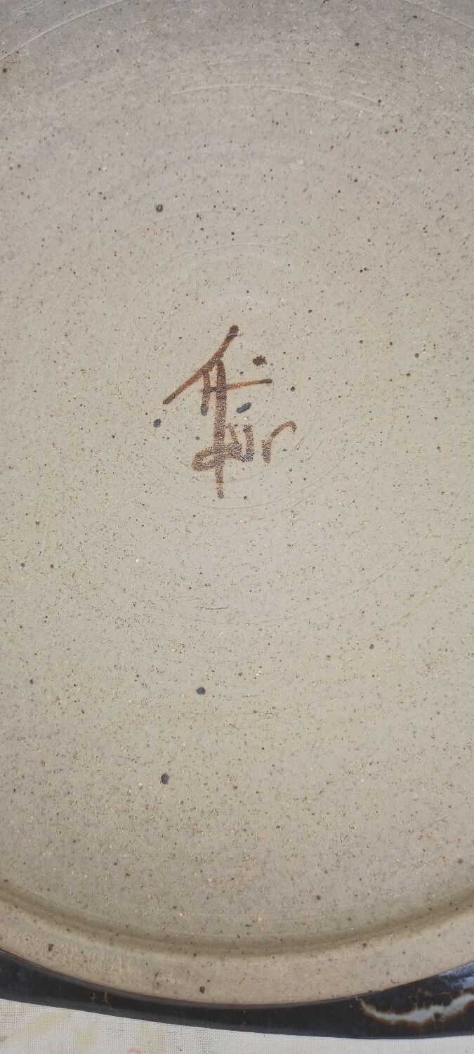 Ceramic stoneware dish