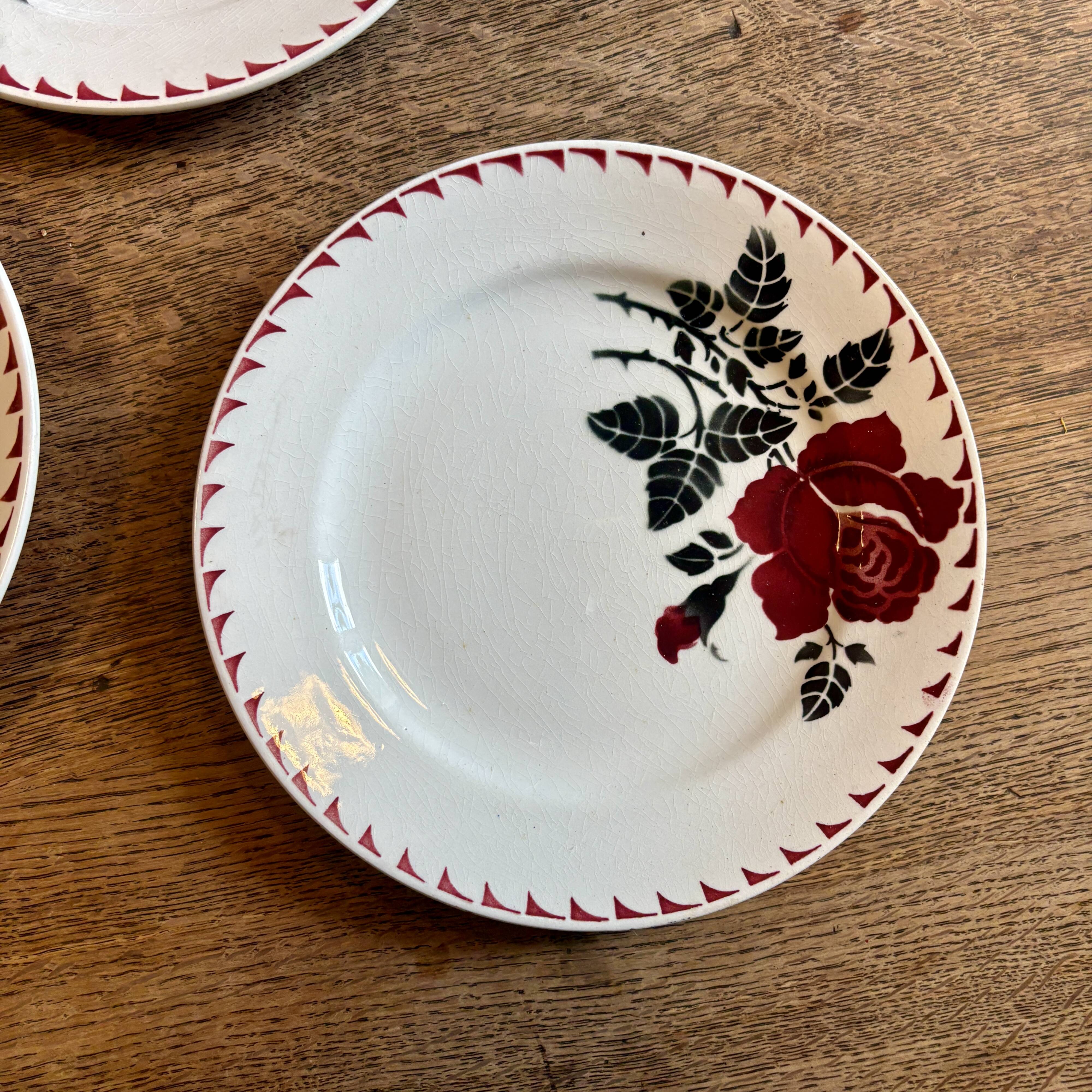 set of 8 vintage dessert plates L'amandinoise