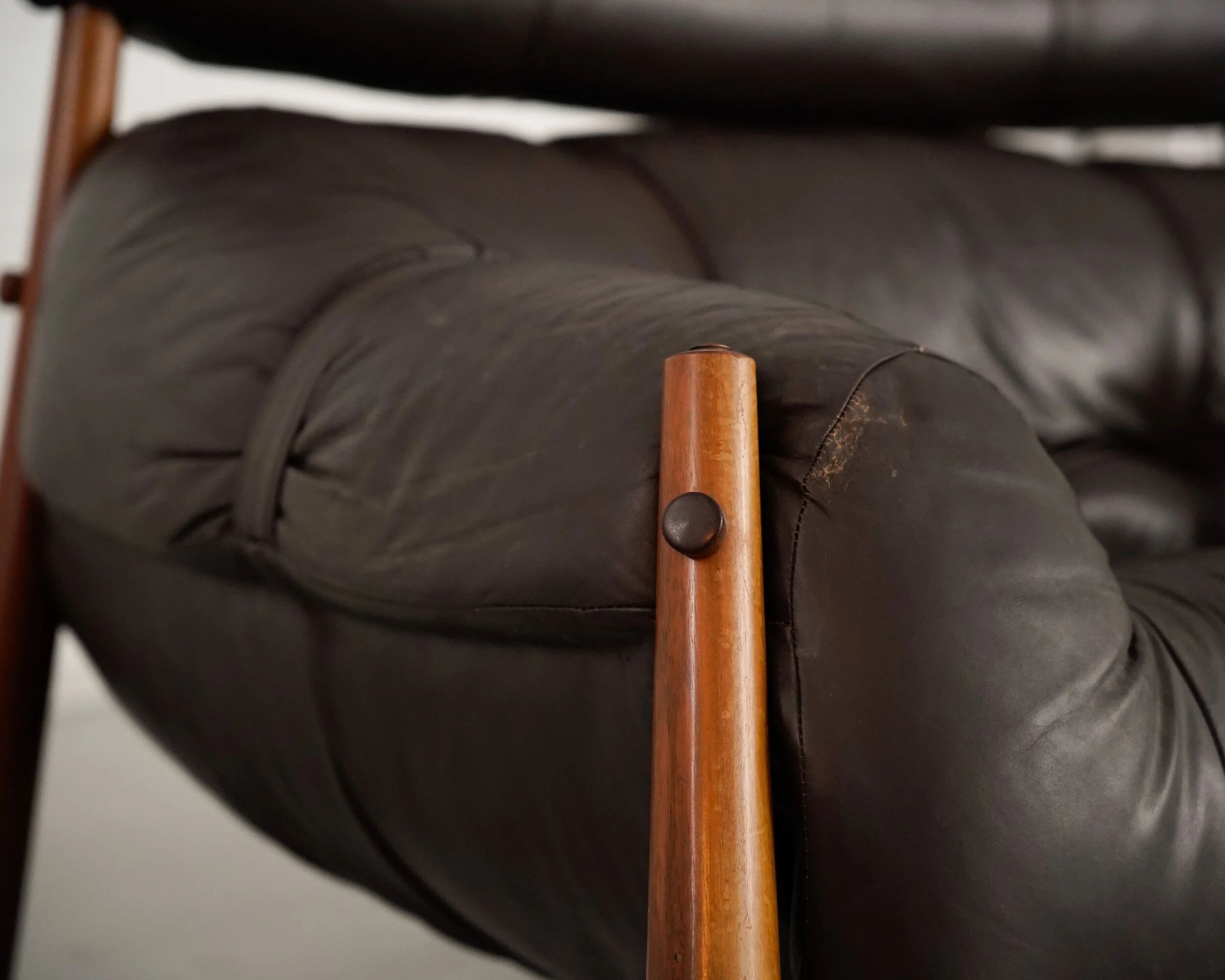 MP-81 2-seater Sofa by Percival Lafer for Lafer MP