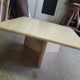 Table basse en travertin Roche bobois
