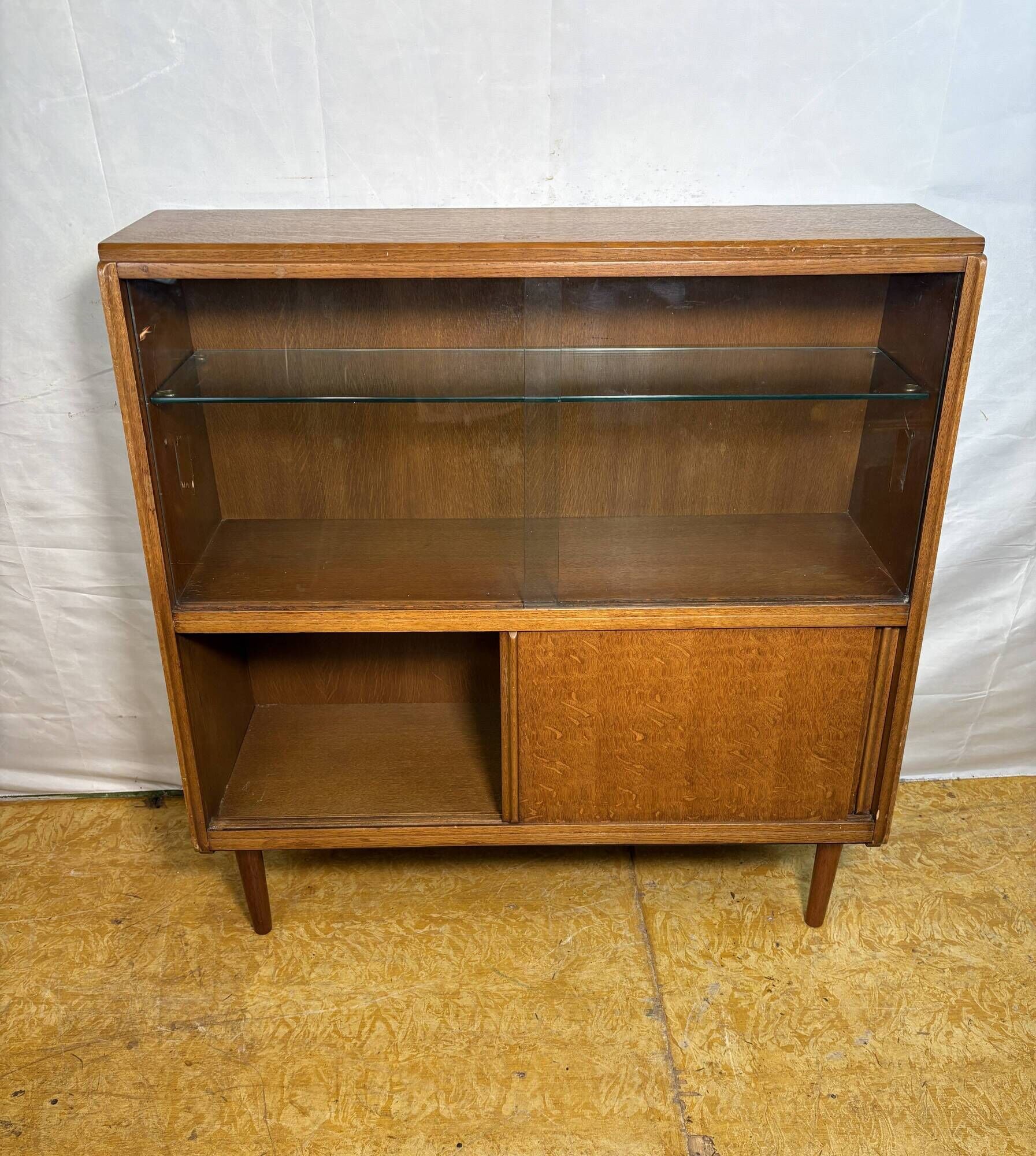 Mid-Century Retro Vintage Oak Display Cabinet by G Plan – Brandon Range   C