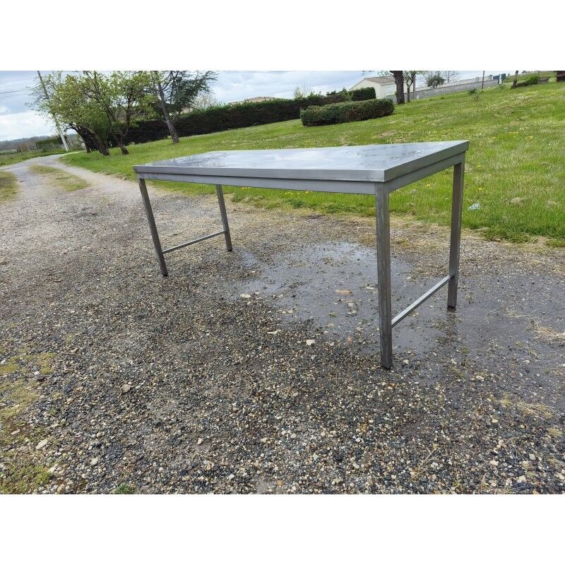 Stainless steel communal table