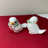 Paire d'oiseaux blancs miniatures en céramique ancienne