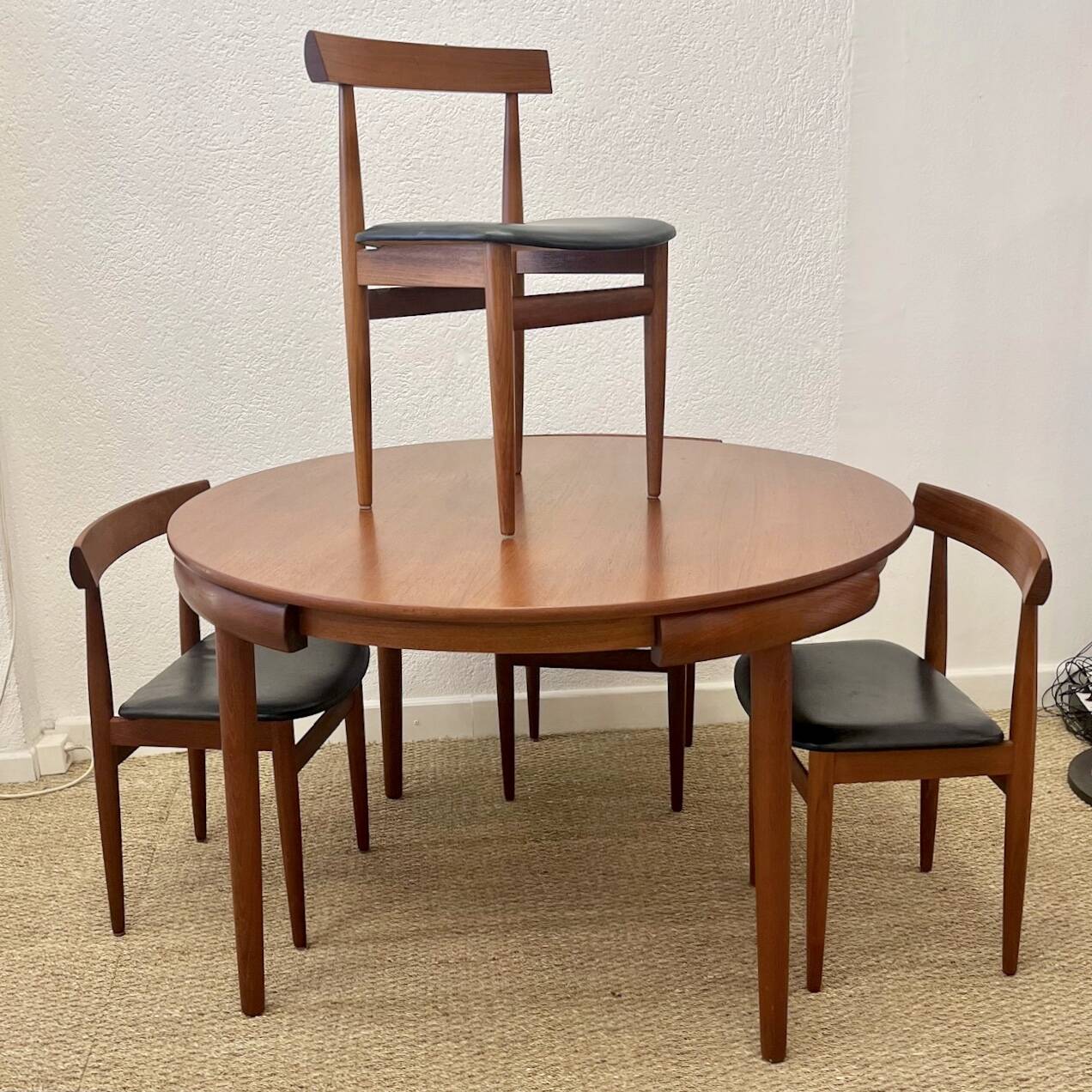 Hans Olsen "Roundette" dining set