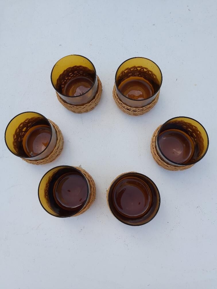 Set de 6 verres ambrés et rotin
