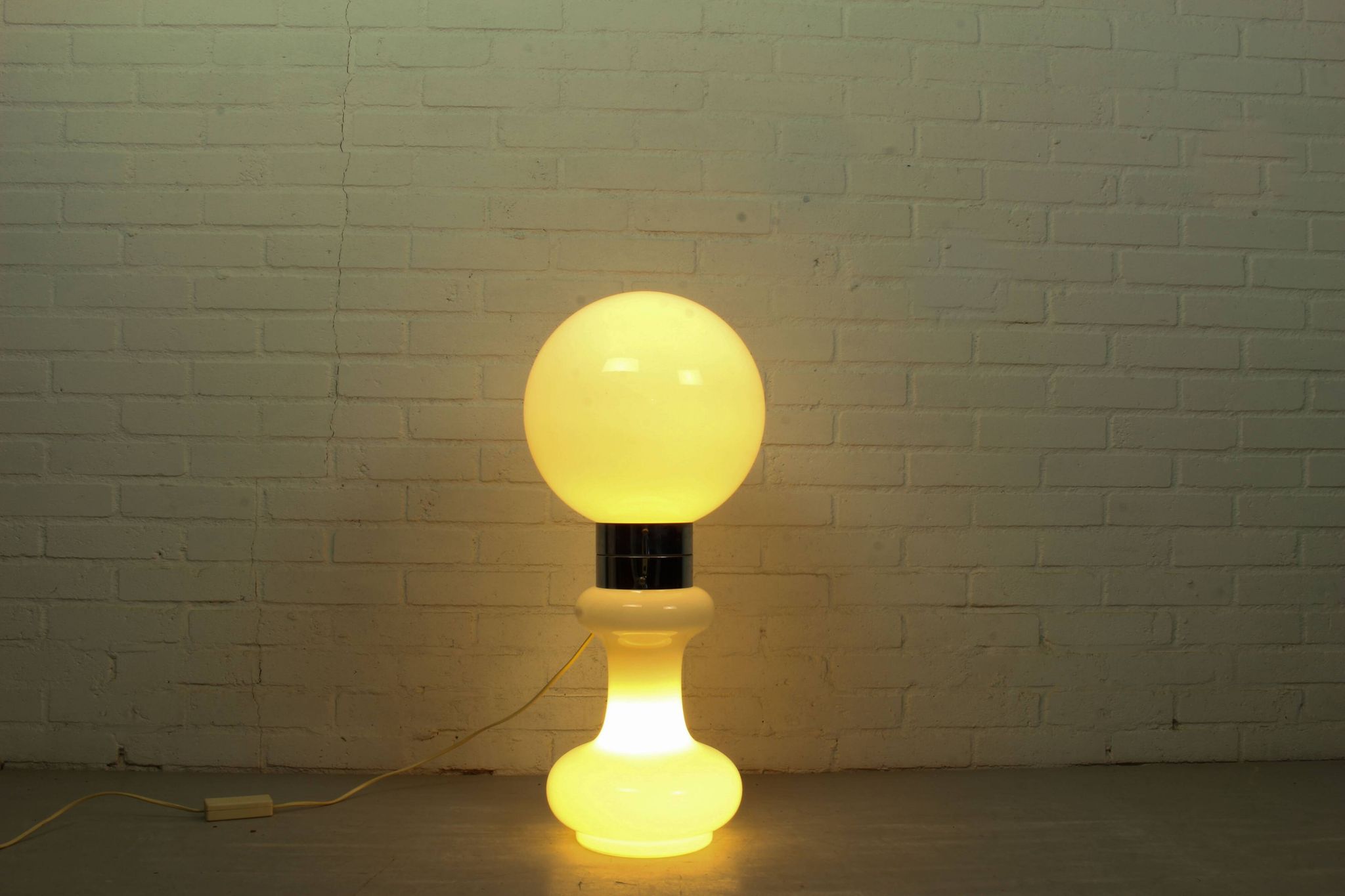 Mid Century Floorlamp Carlo Nason " Birillo" for A.V. Mazzega, Italy 1960