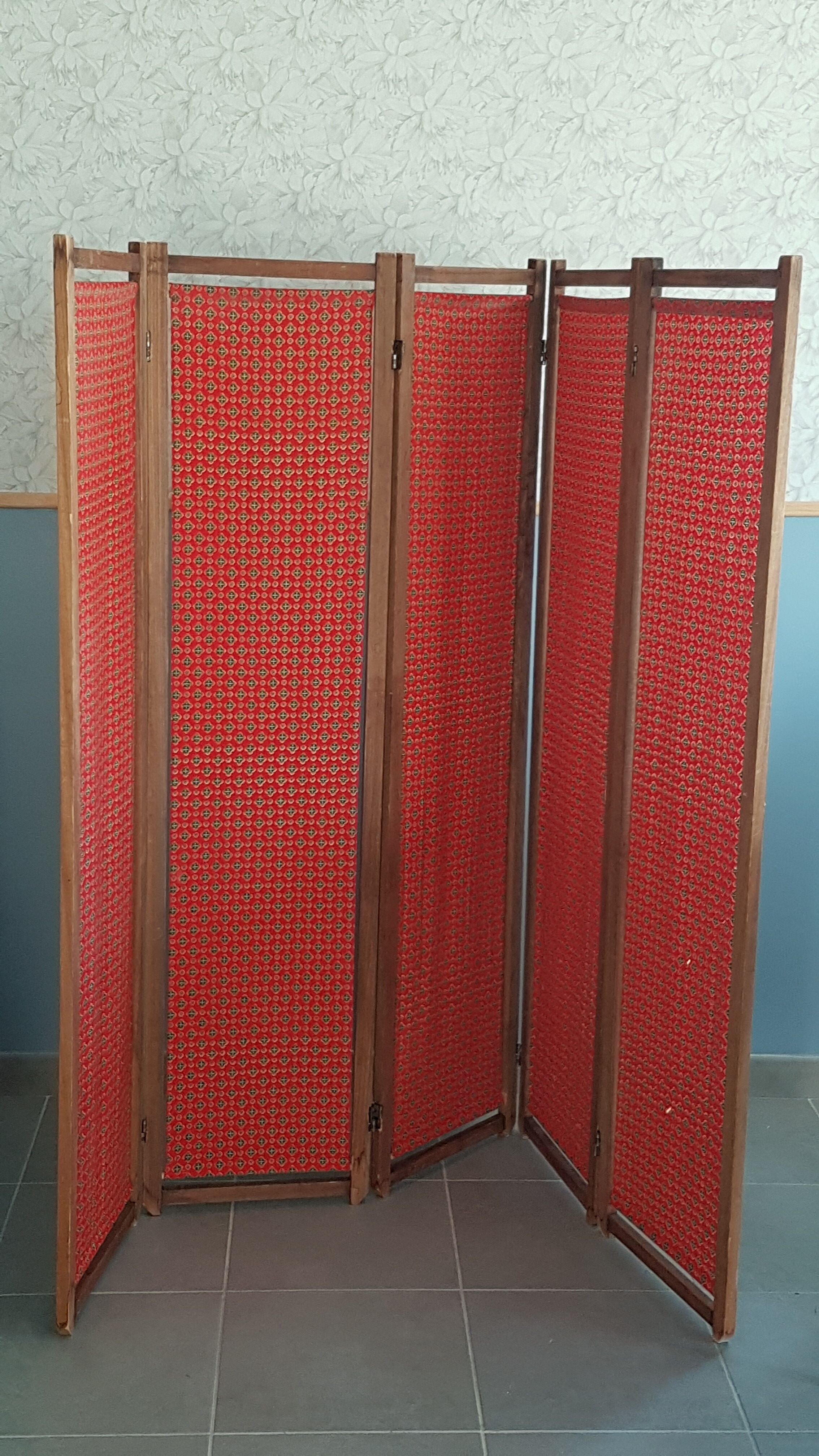 screen large old wood and fabric 5 panels