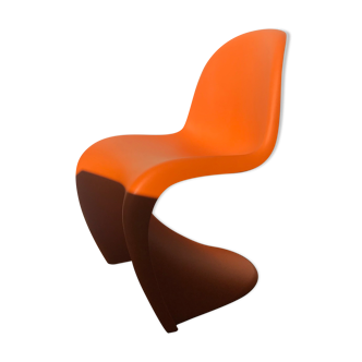 Panton Junior mandarine de Verner Panton édité par Vitra