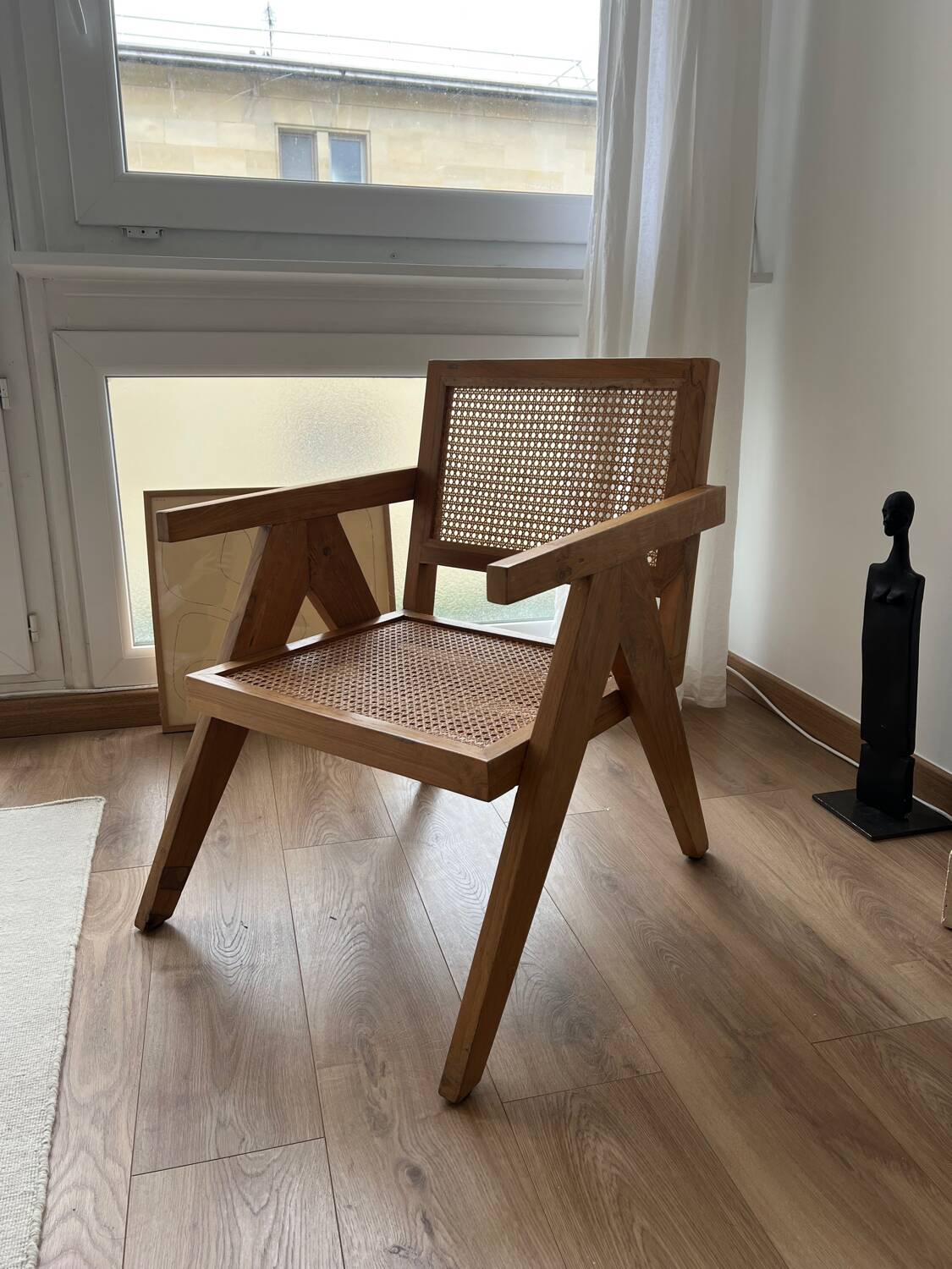 Fauteuil en bois et cannage