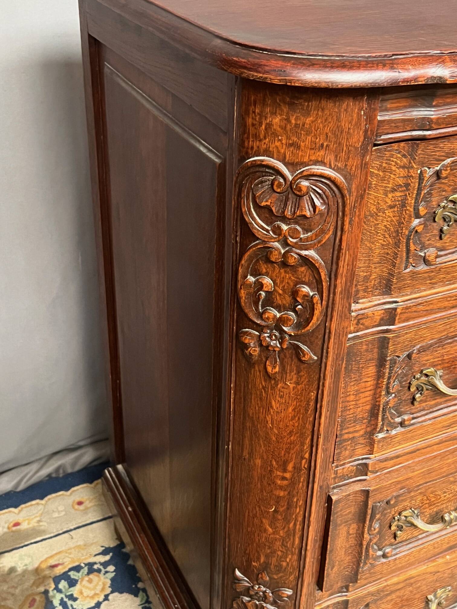Luxurious carved Neo-Renaissance chest of drawers.