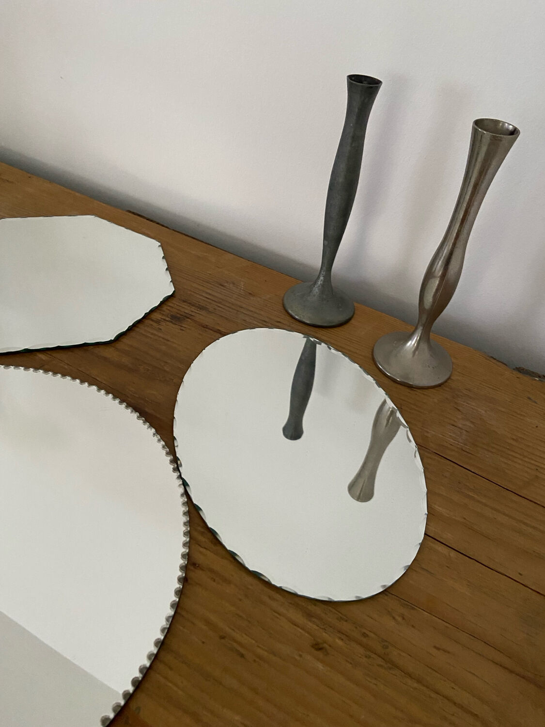 Bevelled octagonal mirror