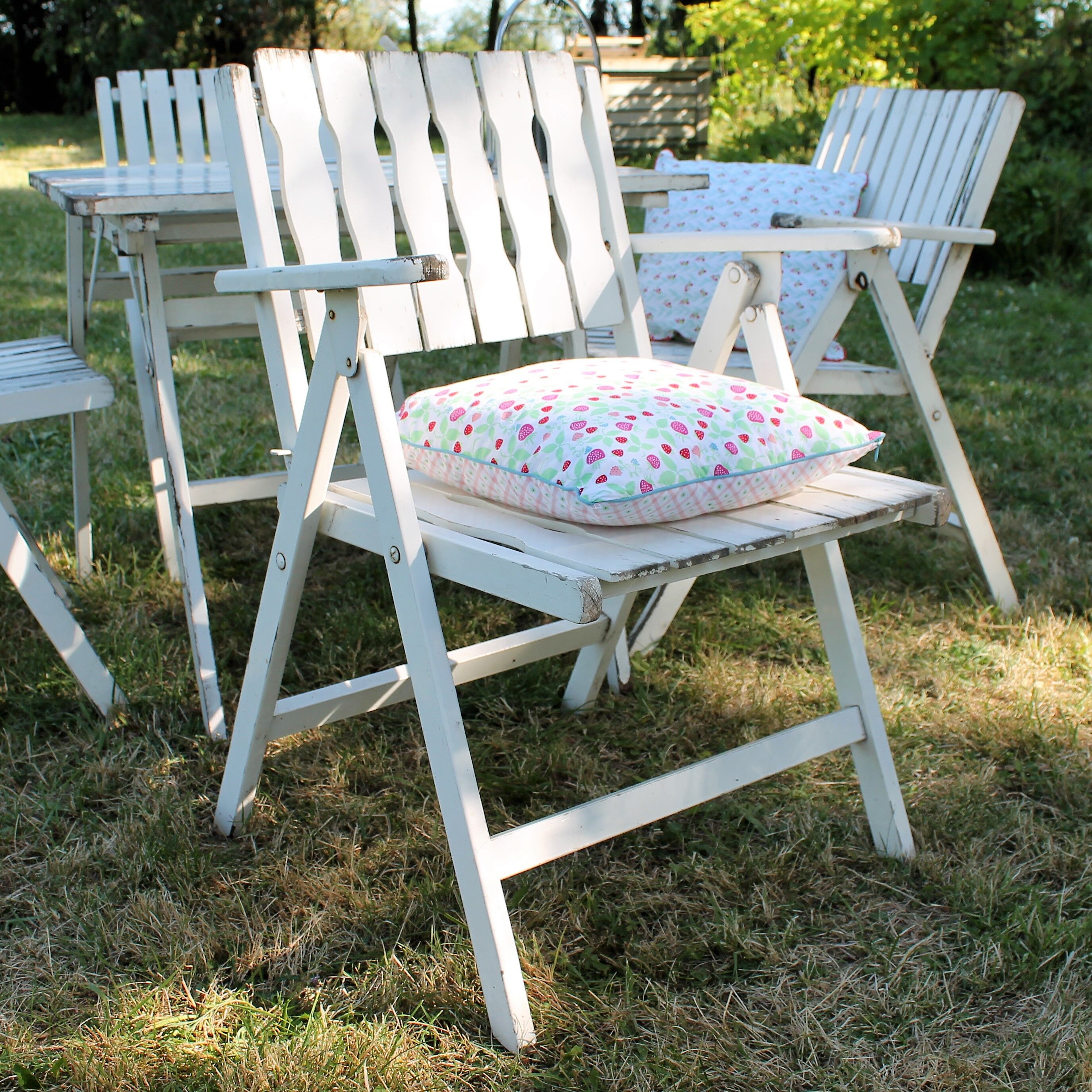 R. Gleizes table armchairs & vintage garden chair set