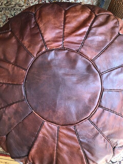 Round leather floor pouf